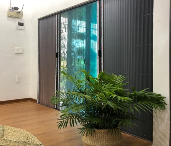 Demo cửa nhôm kính