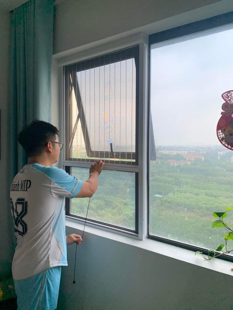 Demo cửa nhôm kính