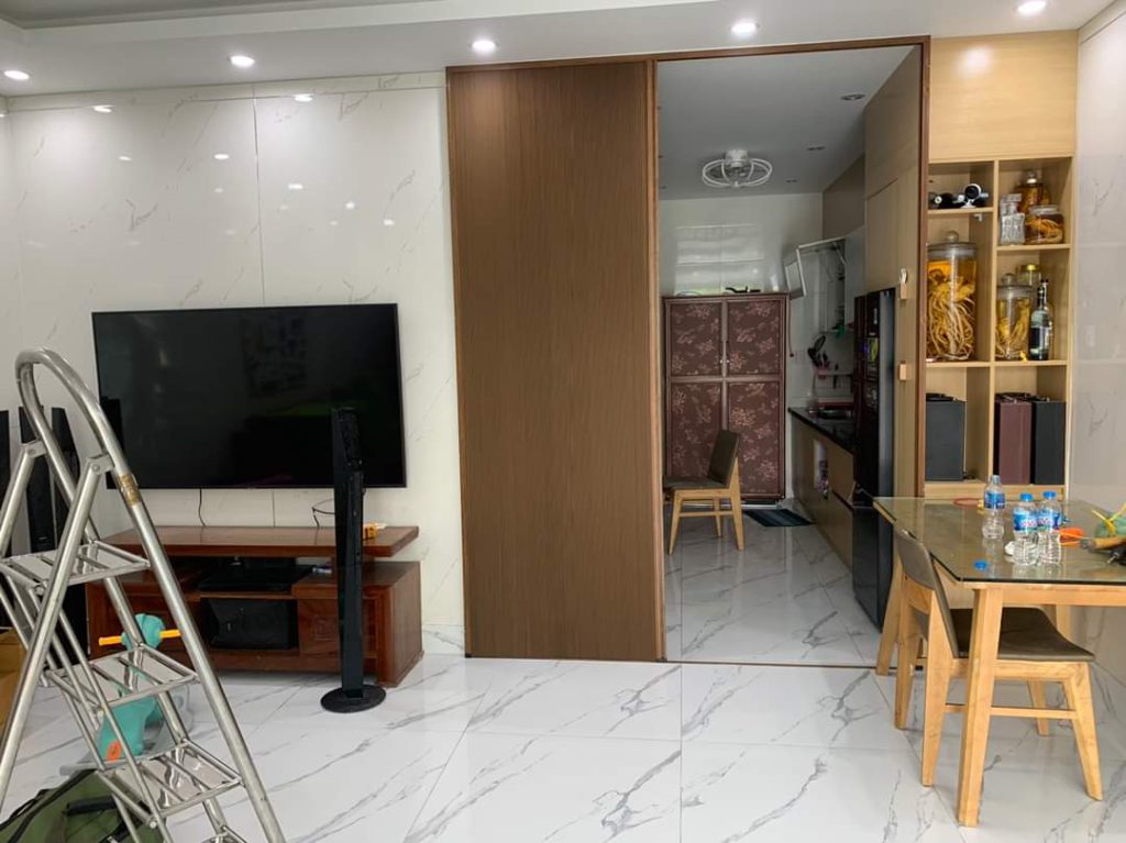 Demo cửa nhôm kính