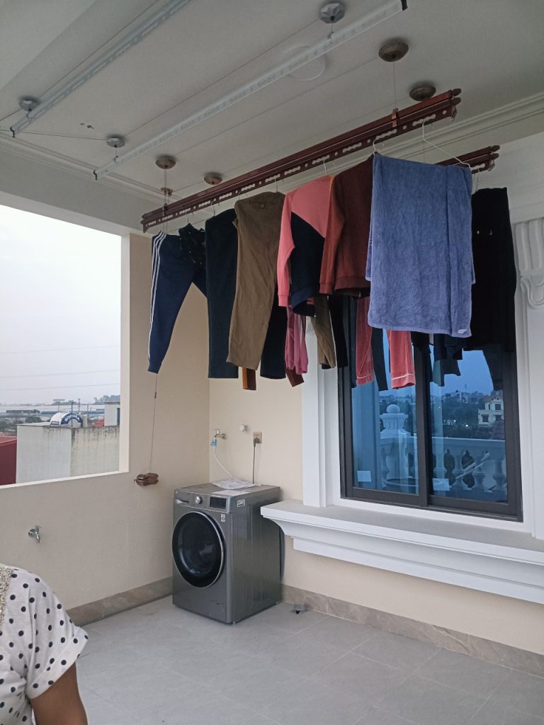 Demo cửa nhôm kính