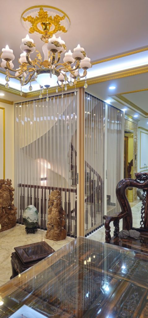 Demo cửa nhôm kính