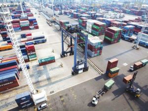 Cross- border fulfillment : Tối ưu Hóa Logistics Toàn Cầu Cho Hoạt Động Trôi Chảy" 4 Alibox hỗ trợ khách hàng trong việc chia sẻ và tối ưu hóa sử dụng kho bãi giữa các bên, giúp tối đa hóa sự hiệu quả và giảm thiểu chi phí vận hành.