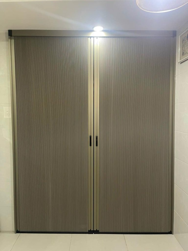 Demo cửa nhôm kính