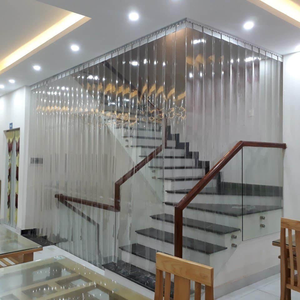 Demo cửa nhôm kính