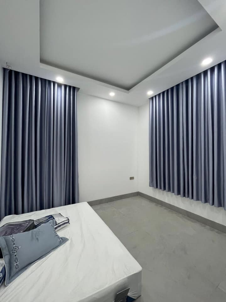 Demo cửa nhôm kính