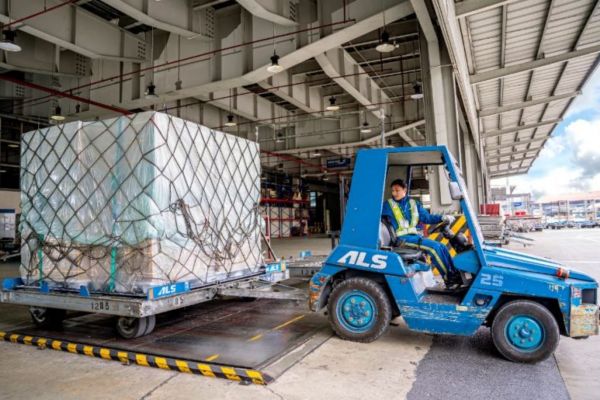 Khái niệm kho vận và sự phát triển các dịch vụ kho vận ở Việt Nam 3 Dịch vụ kho vận là hệ thống các hoạt động quản lý kho bãi, lưu trữ và vận chuyển hàng hóa nhằm đáp ứng nhu cầu của chuỗi cung ứng.